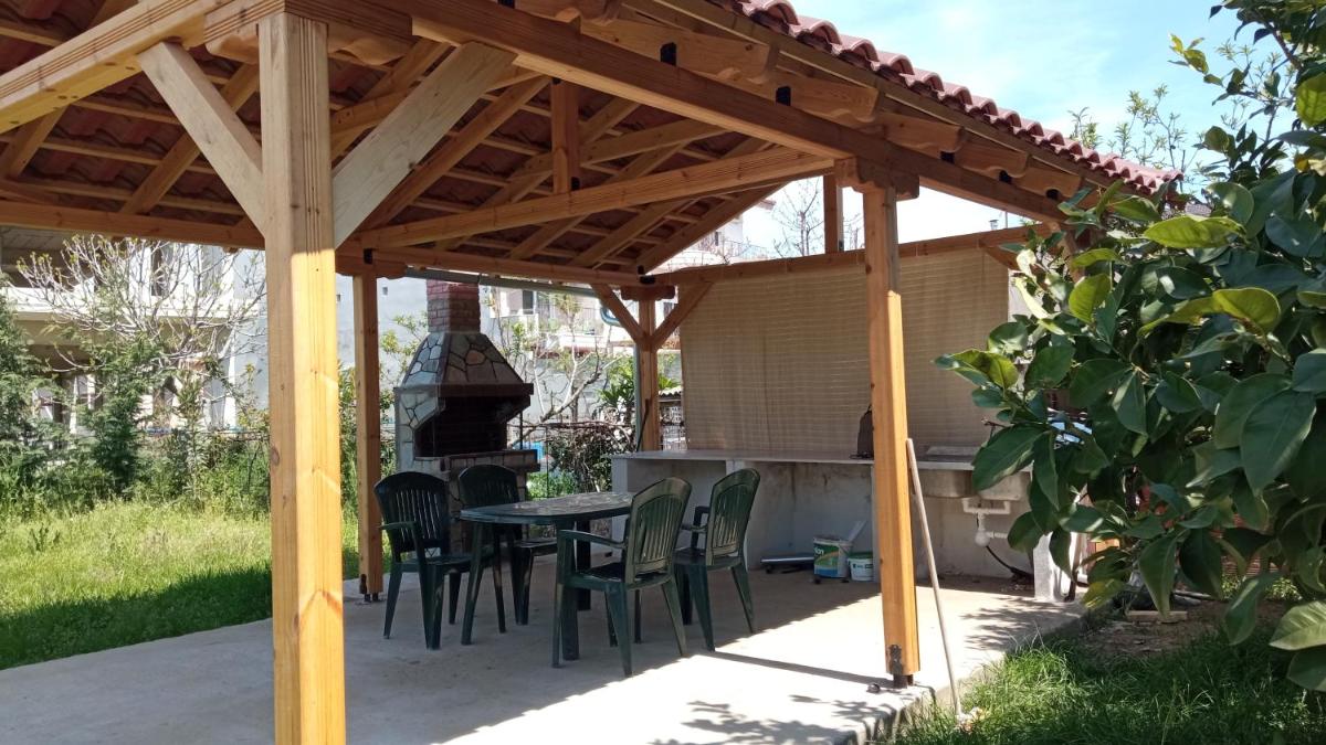 Elea House - Housity