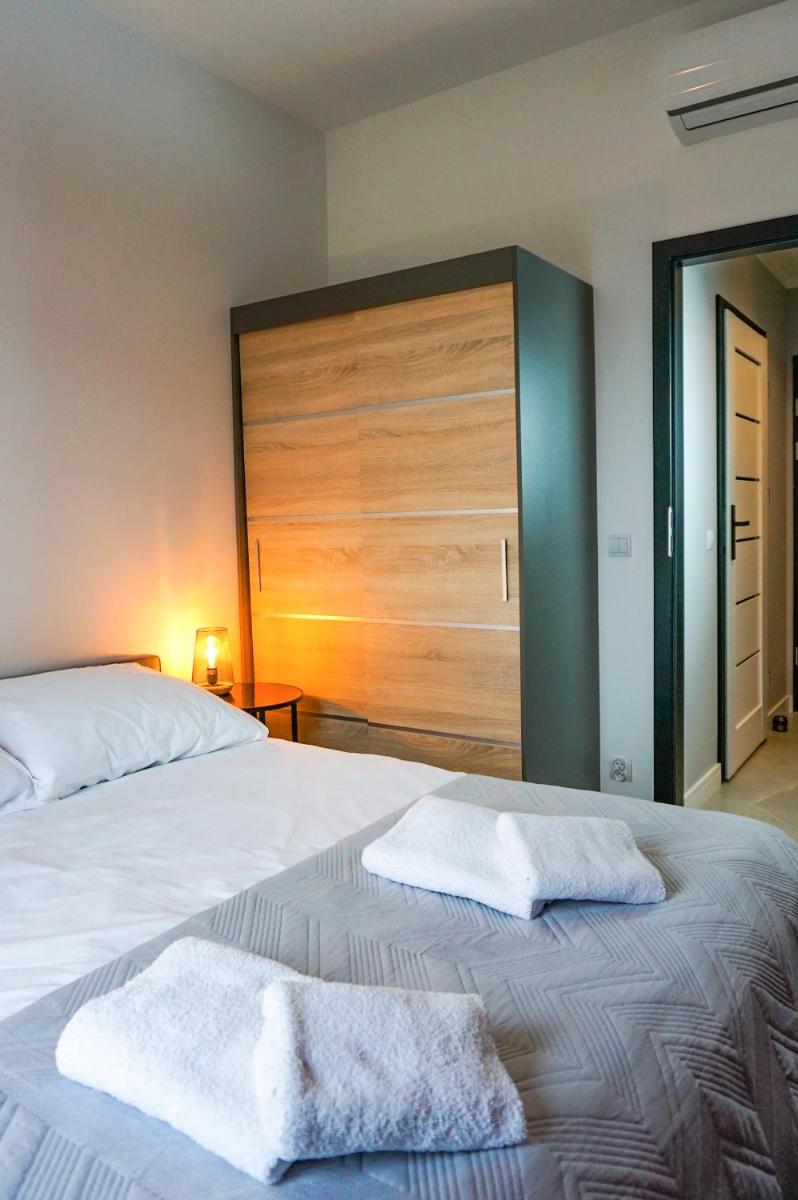 Słoneczny Apartament - Housity