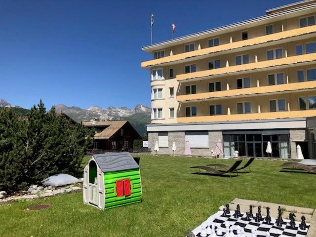 Hotel Schweizerhof Pontresina - Housity