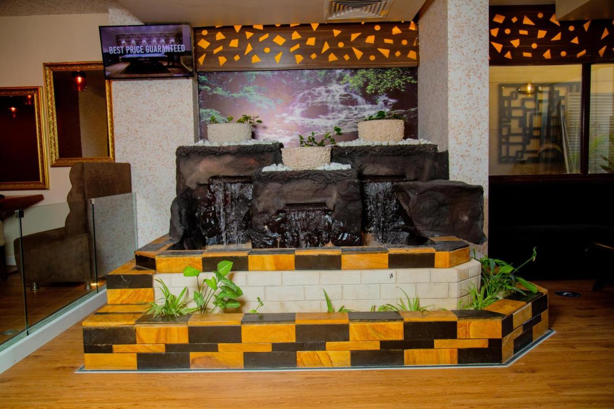 Golden Tulip Dar Es Salaam City Center Hotel - Housity