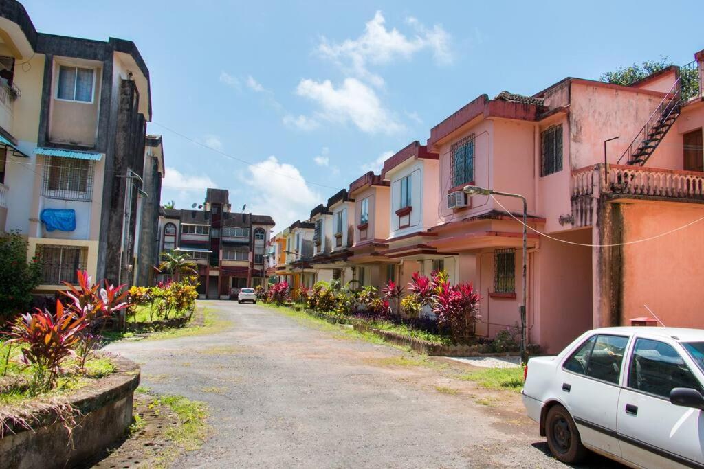 Stay at Colva Beach - Housity