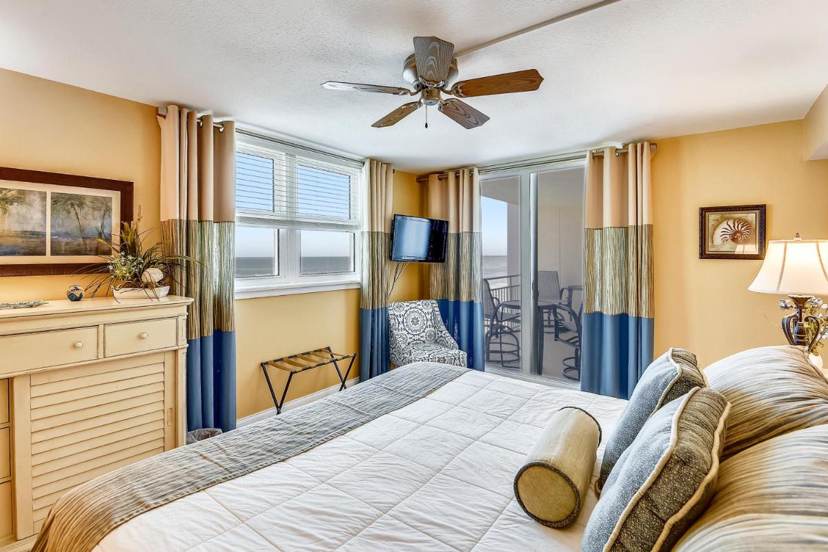 Pat's Paradise - 7030N - Housity