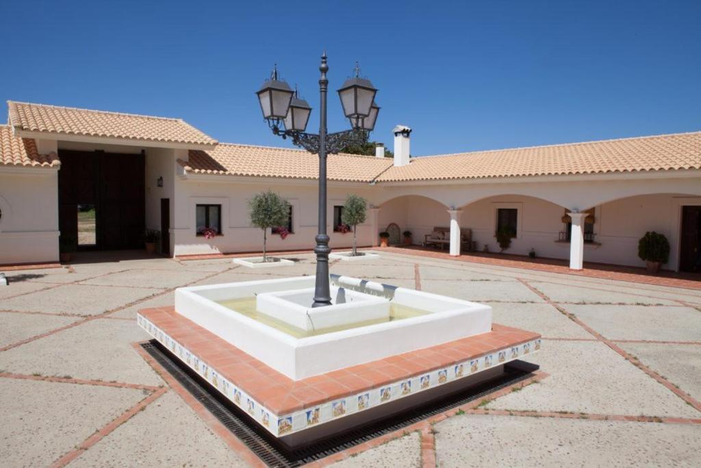 Cortijo Los Lomillos - La Encina - Housity