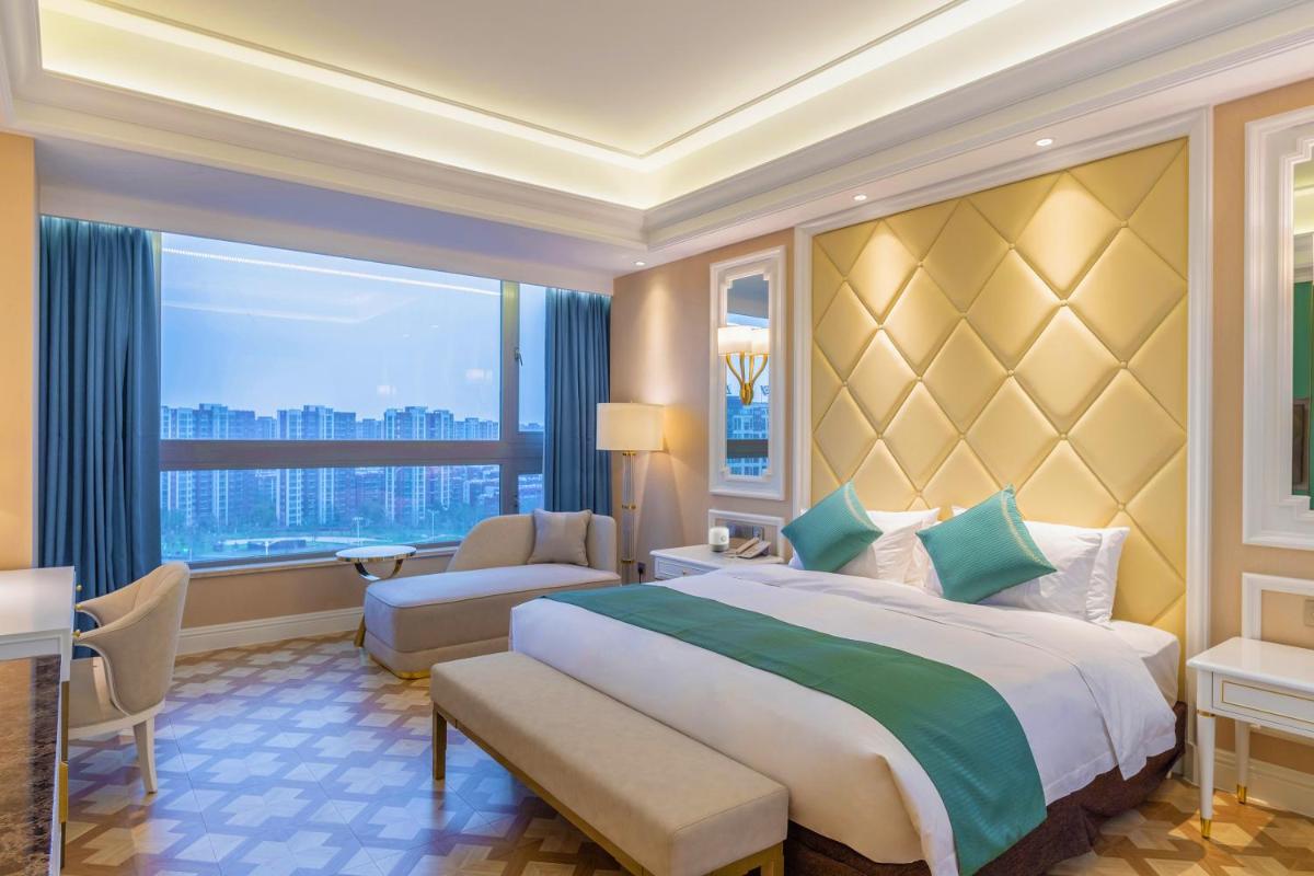 Wuhu Suning Universal Hotel - Housity