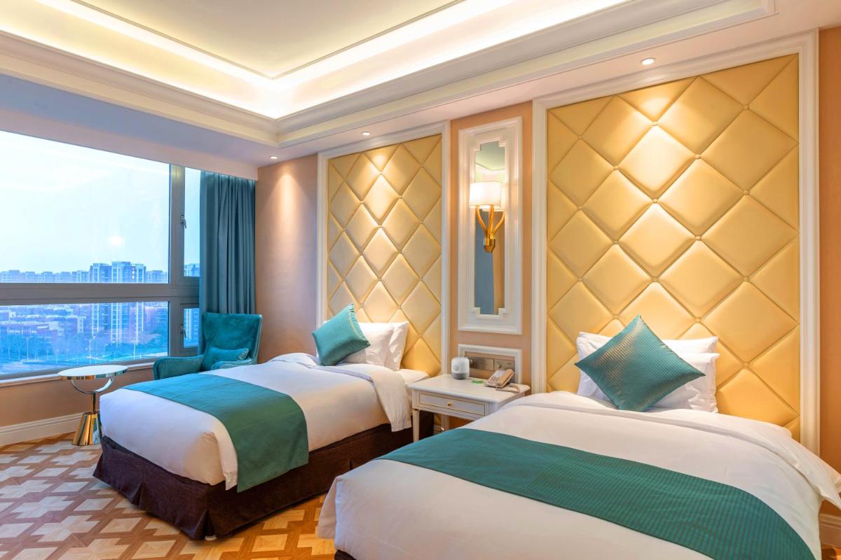 Wuhu Suning Universal Hotel - Housity