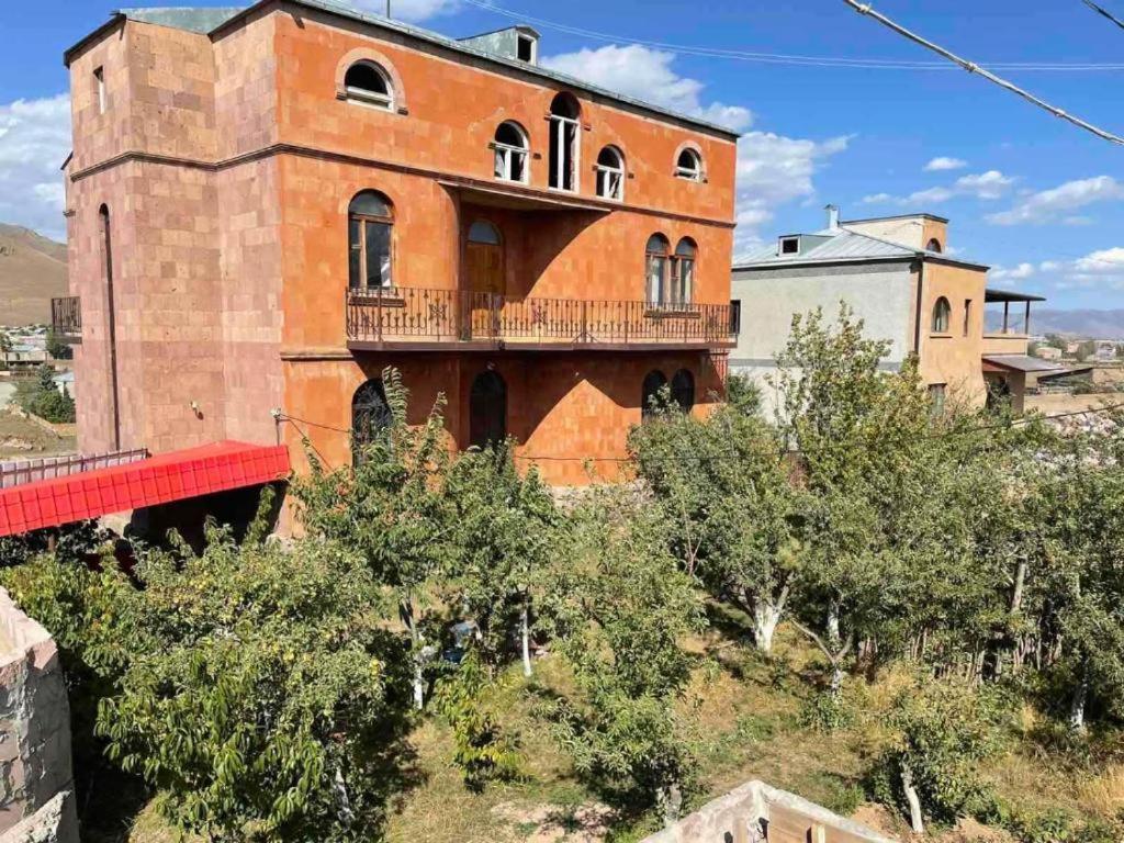 Artur's Guesthouse - Housity