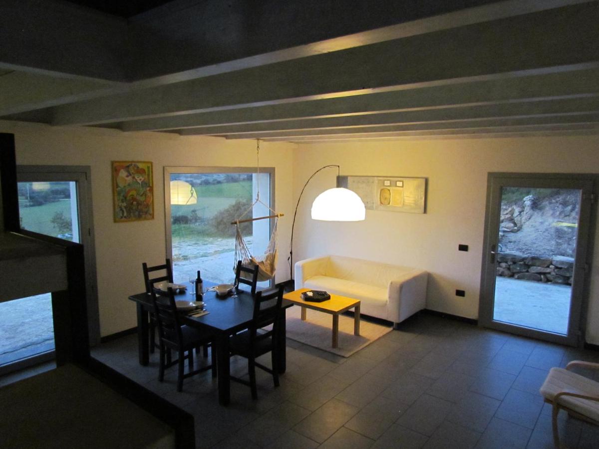 Stone Cottage - Housity