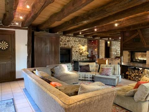 Logis du lac à Madic - Housity