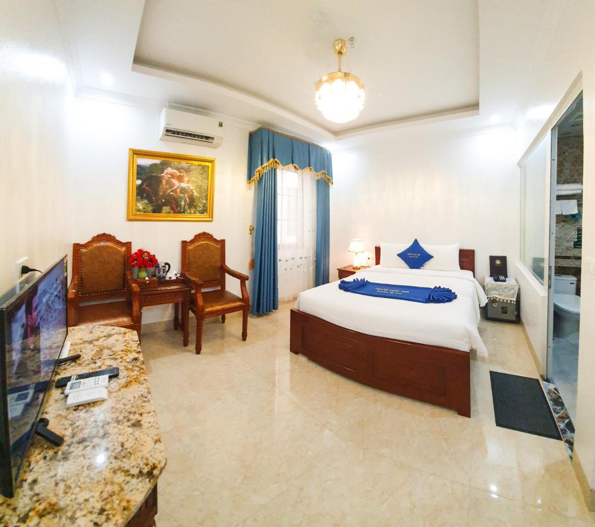 Thành Long Hotel Ha Long - Housity