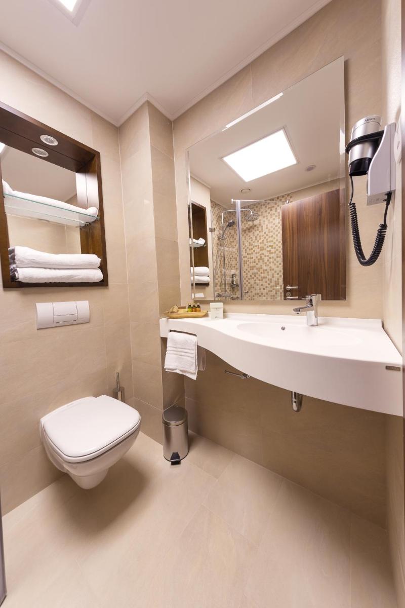 Suitetrails - Hotel Transilvania