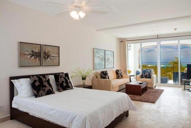 Hotel La Vista Azul - Housity