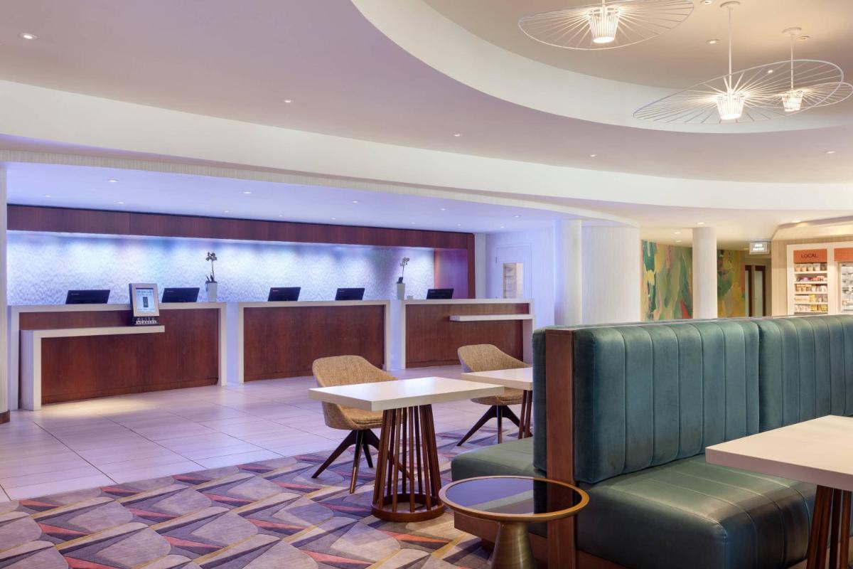 Miami Airport Marriott - Housity