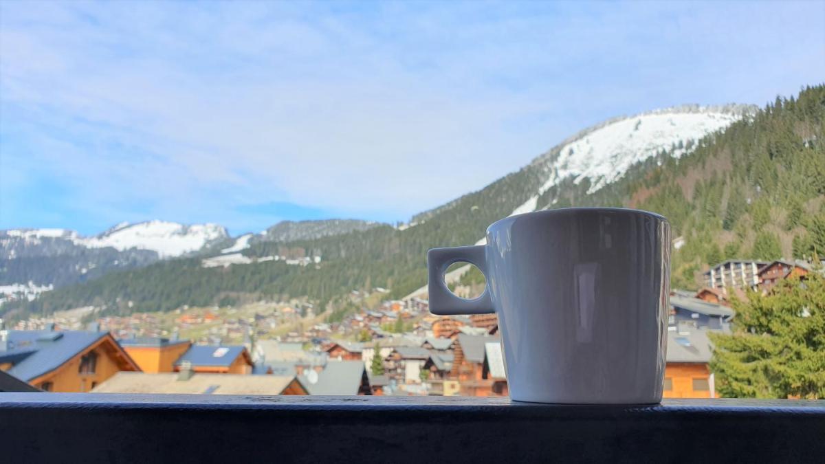 Vue générale sur la montagne ou vue sur la montagne depuis l'hôtel