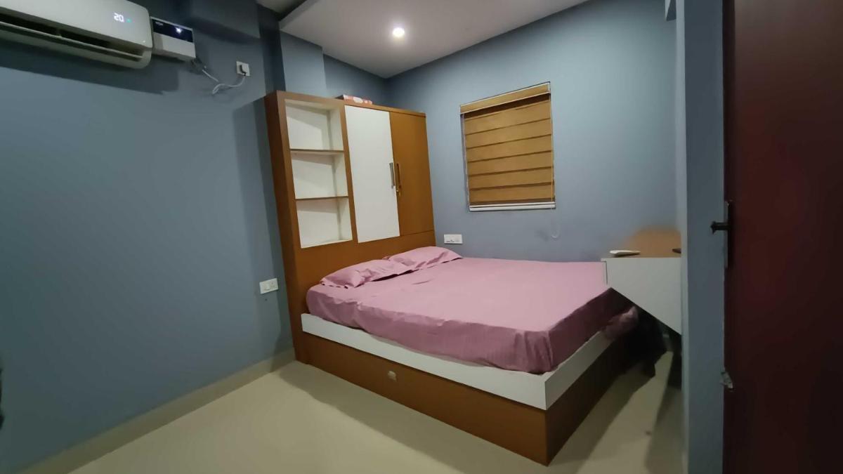 OYO Palm View Homes - Housity