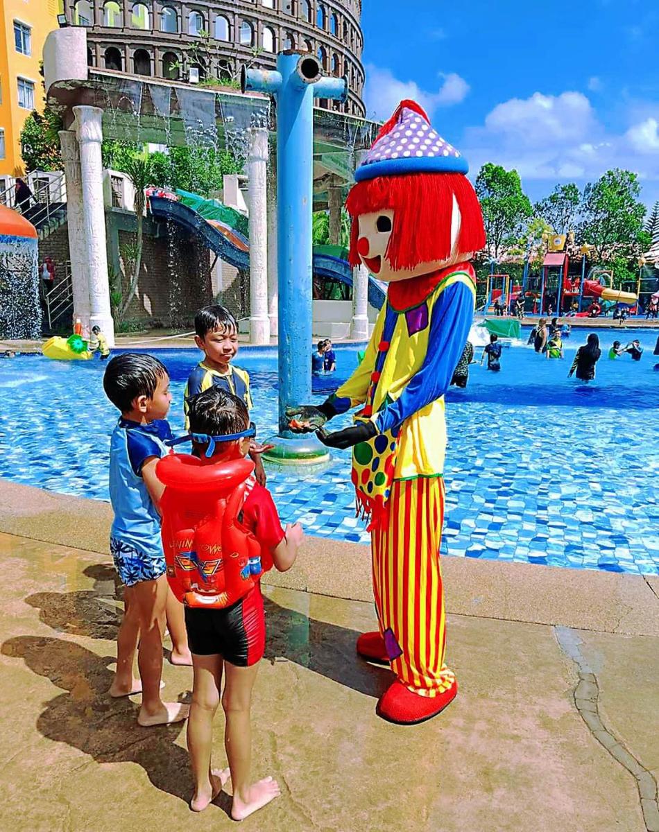 Melaka Top Largest Waterpark Resort - By YouBNB Homestay Melaka - Housity