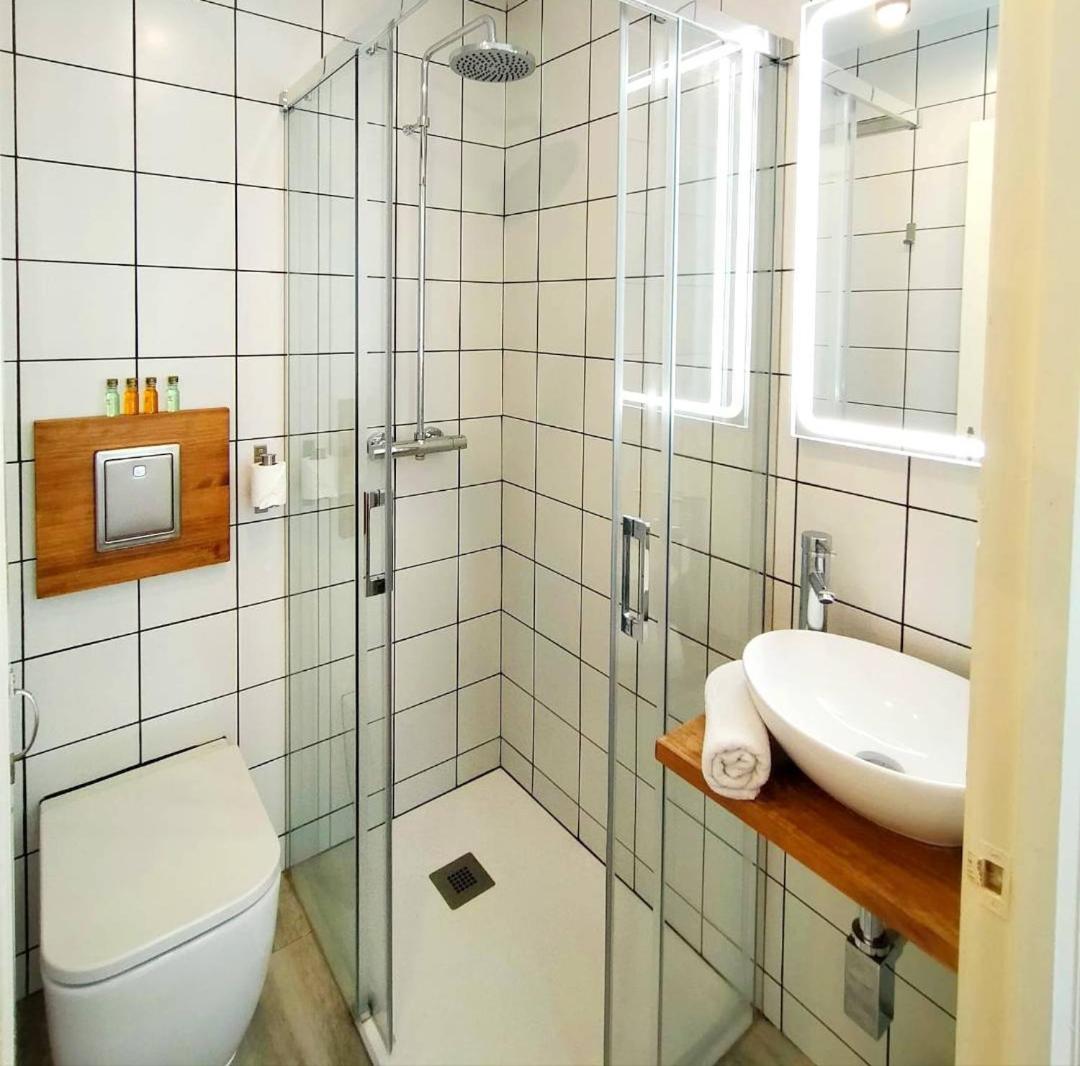 Hostal Mafer - Housity