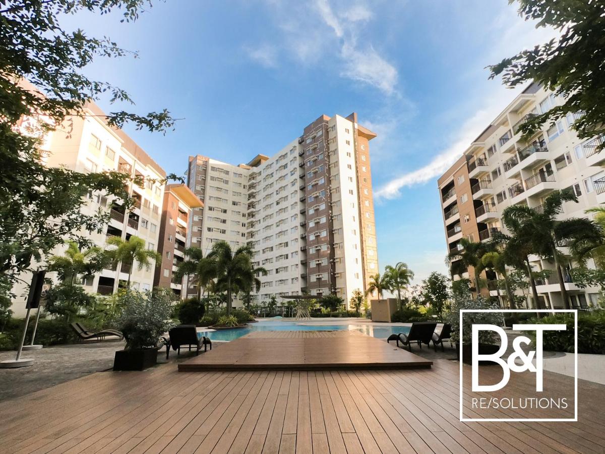 Spacious Condo Unit @ Avida Towers Atria w/ Wi-fi & free pool access - Housity