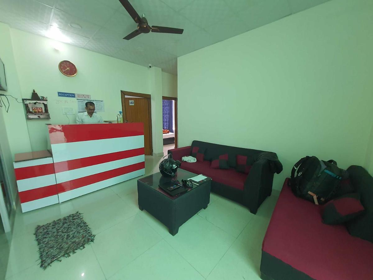 Hotel O Grand - Housity