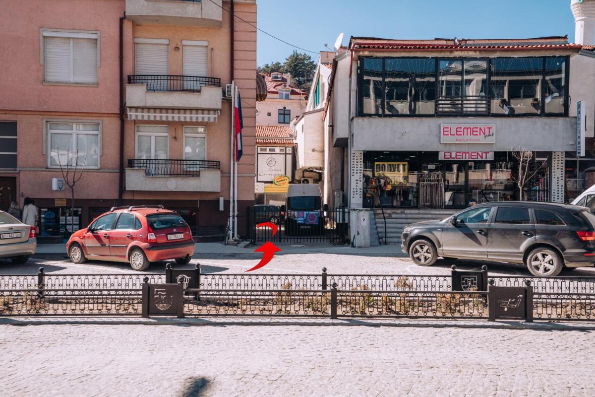 Darni Central Apartments - Bazaar Location With Free Parking - Housity