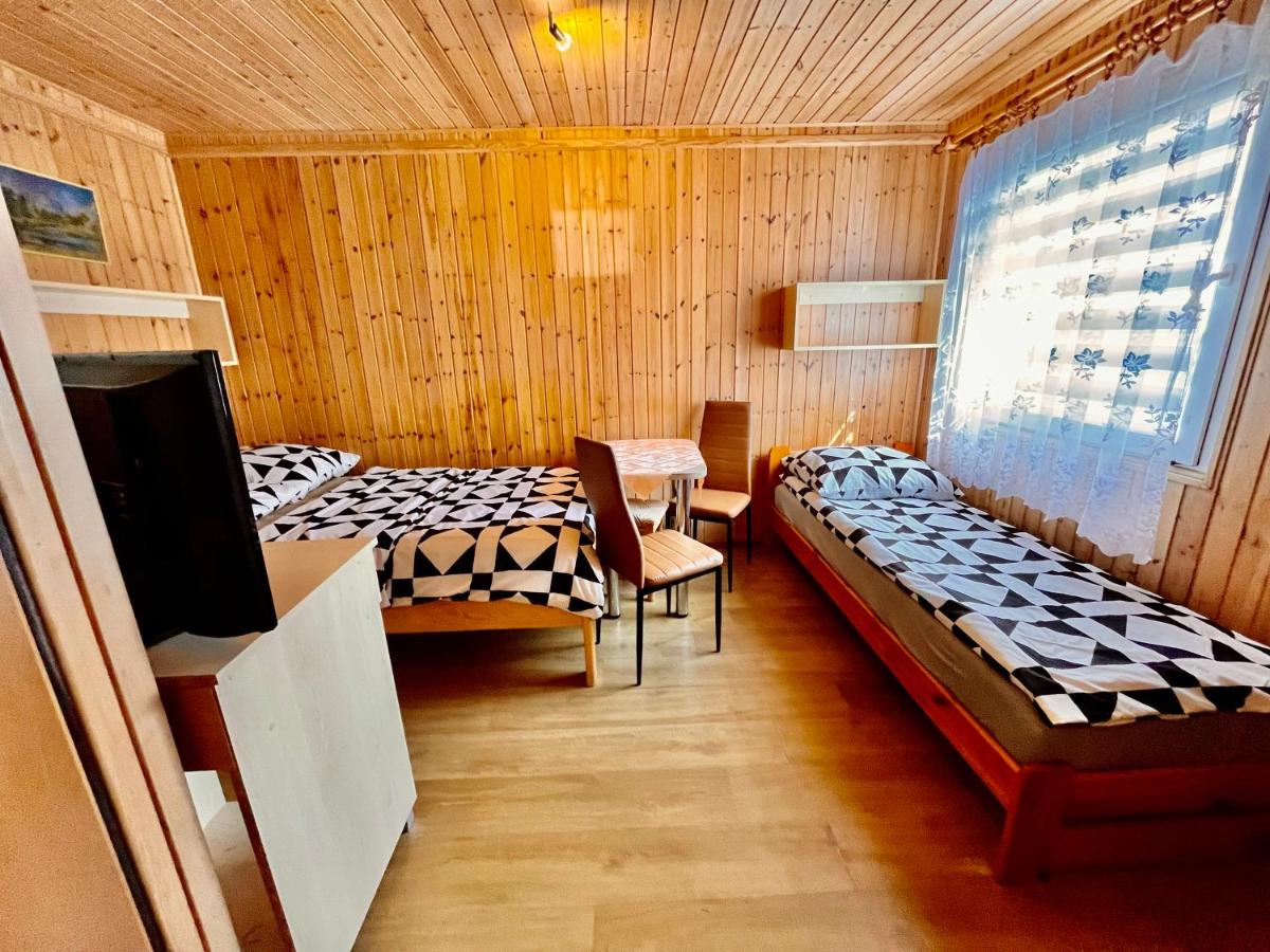 Pokoje Nad Klifem - Housity