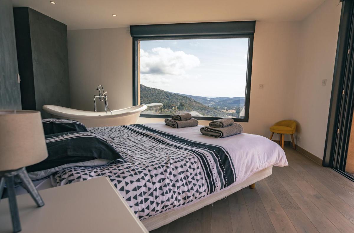 Suitetrails - Superbe Villa avec Piscine et jacuzzi chauffées, vue sur les collines