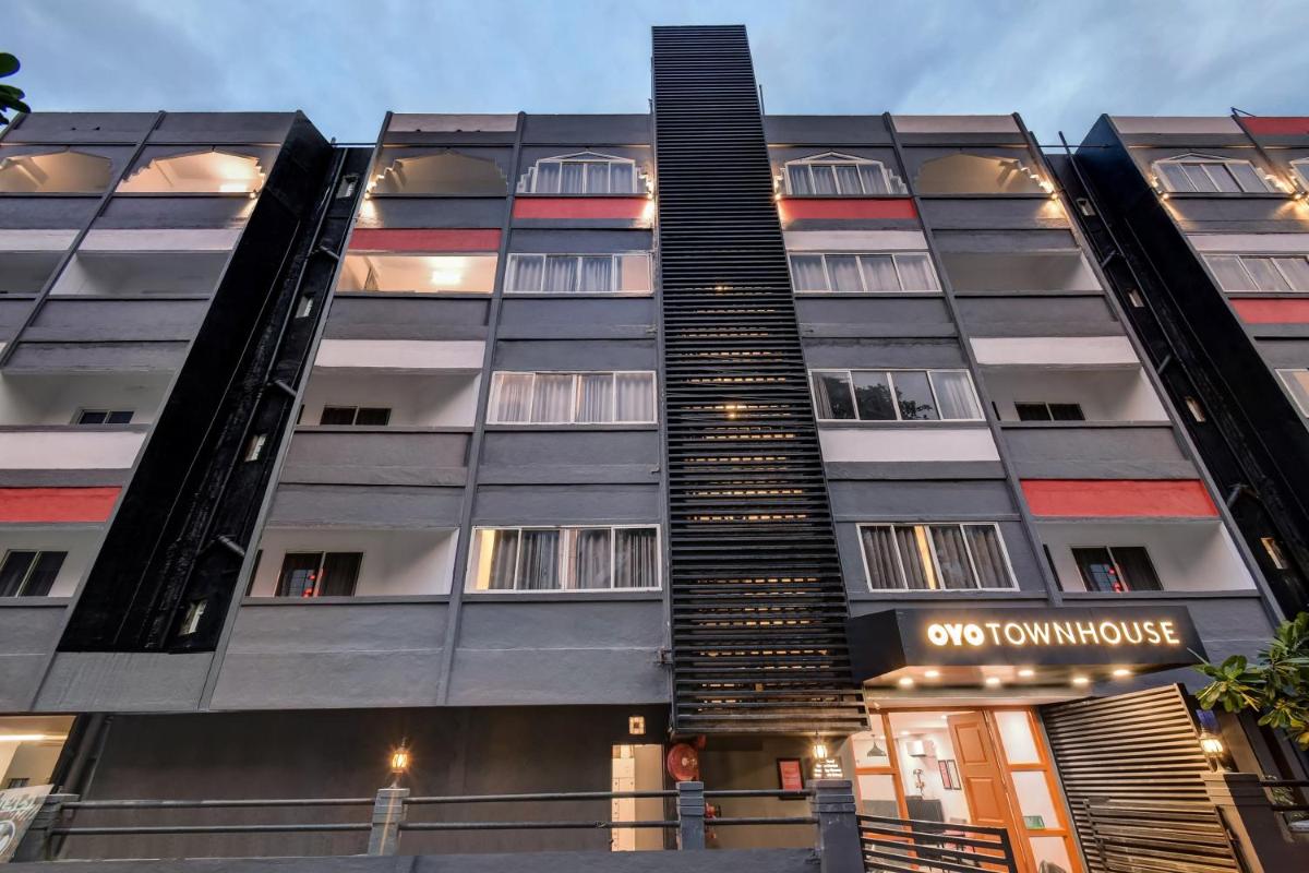 Townhouse 592 Century Hotel - Housity