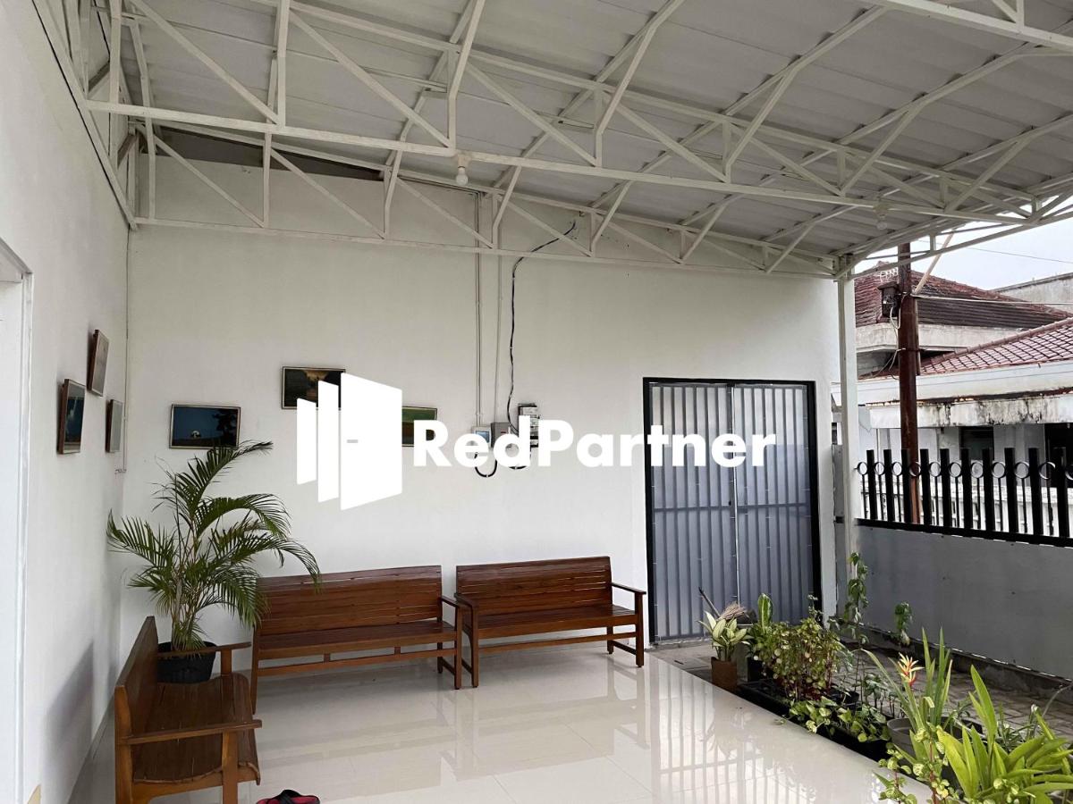 Hotel Pusponjolo Syariah Semarang Mitra RedDoorz - Housity