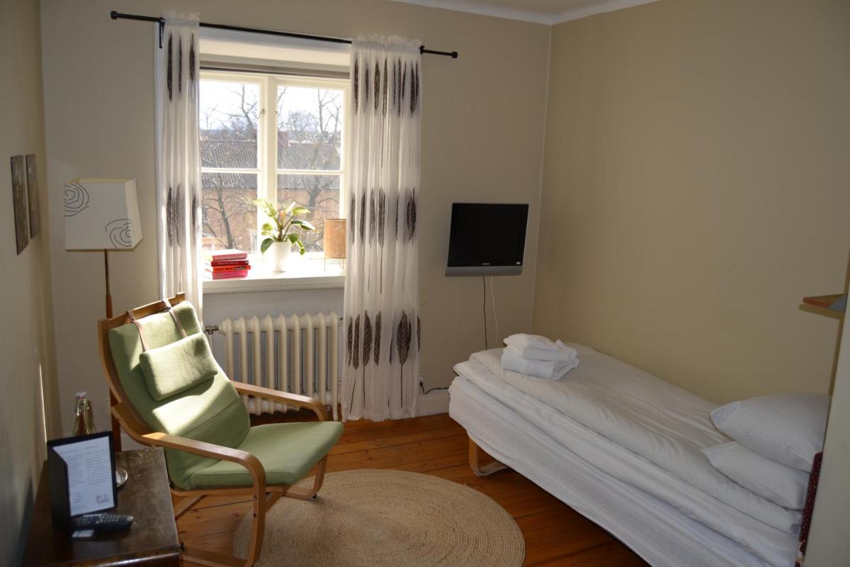 Lilla Hotellet Bed & Breakfast i Alingsås - Housity