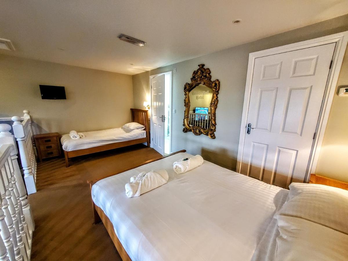 The Golden Ball Hotel - Housity