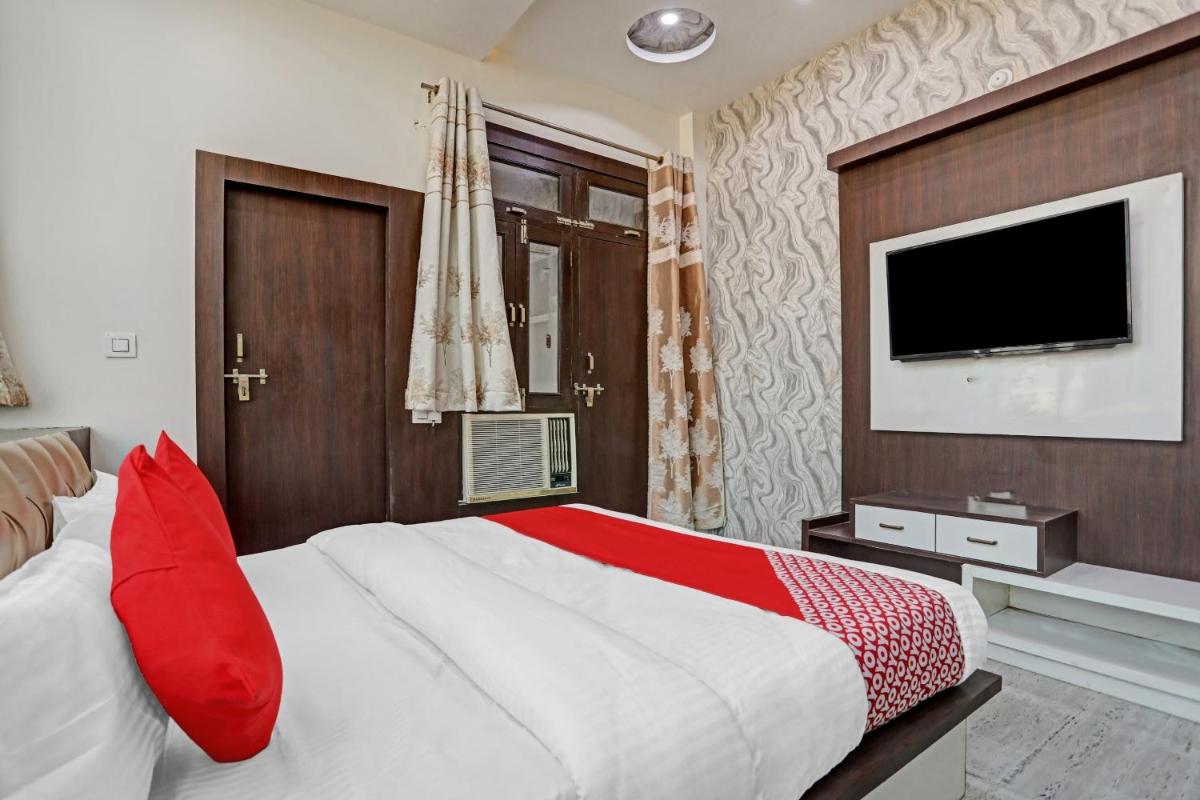 OYO 84370 Hotel Jp Inn - Housity
