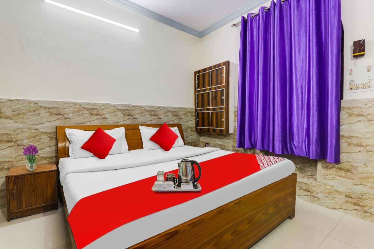 Flagship Hotel Venus - Housity