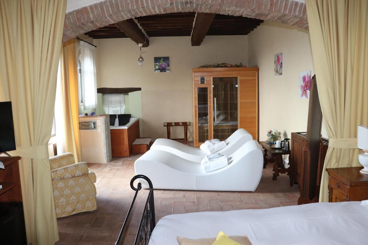 Suitetrails - Hotel Relais Palazzo di Luglio