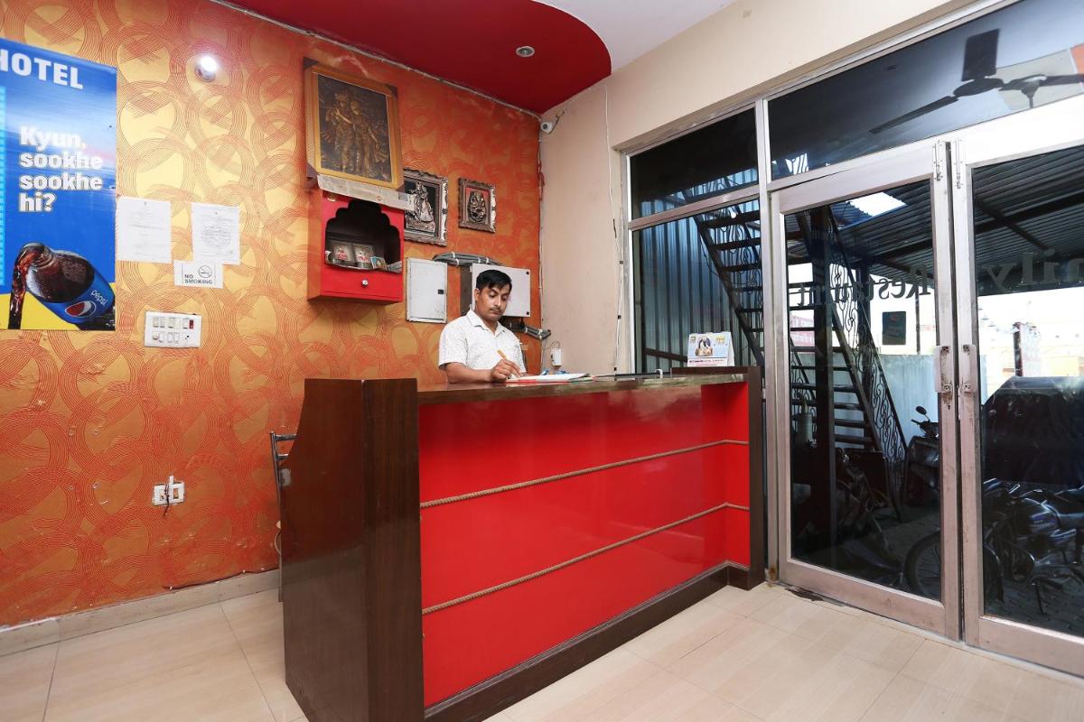 Flagship Hotel - Housity