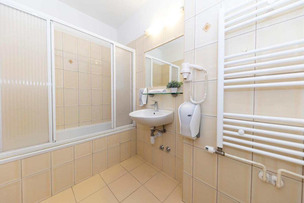 Guesthouse Villa Irena - Housity