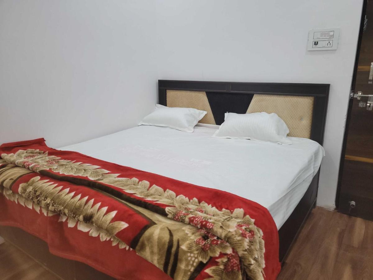 OYO Hotel City Heart - Housity