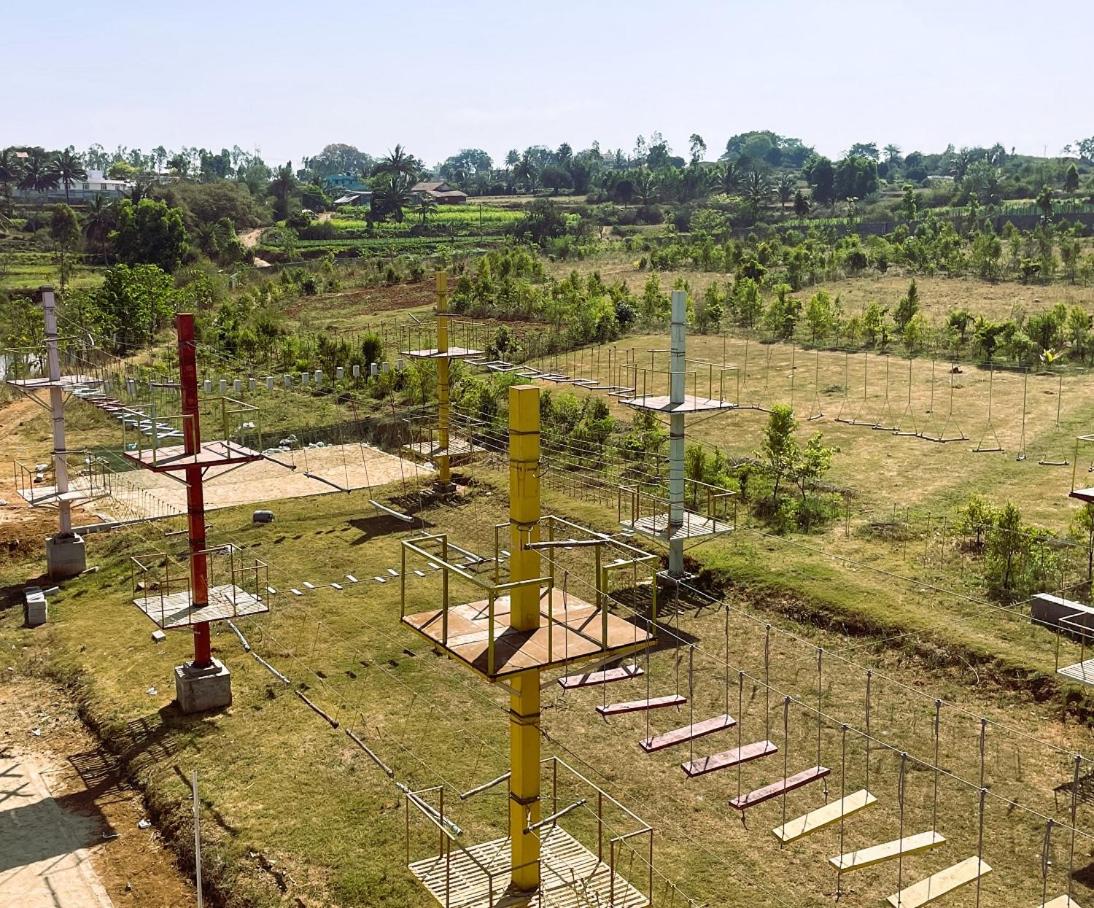 PUSHPAM DUG HOUSE - Adventure Park - Housity