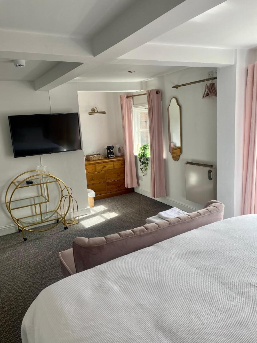 The Unicorn Inn - Housity