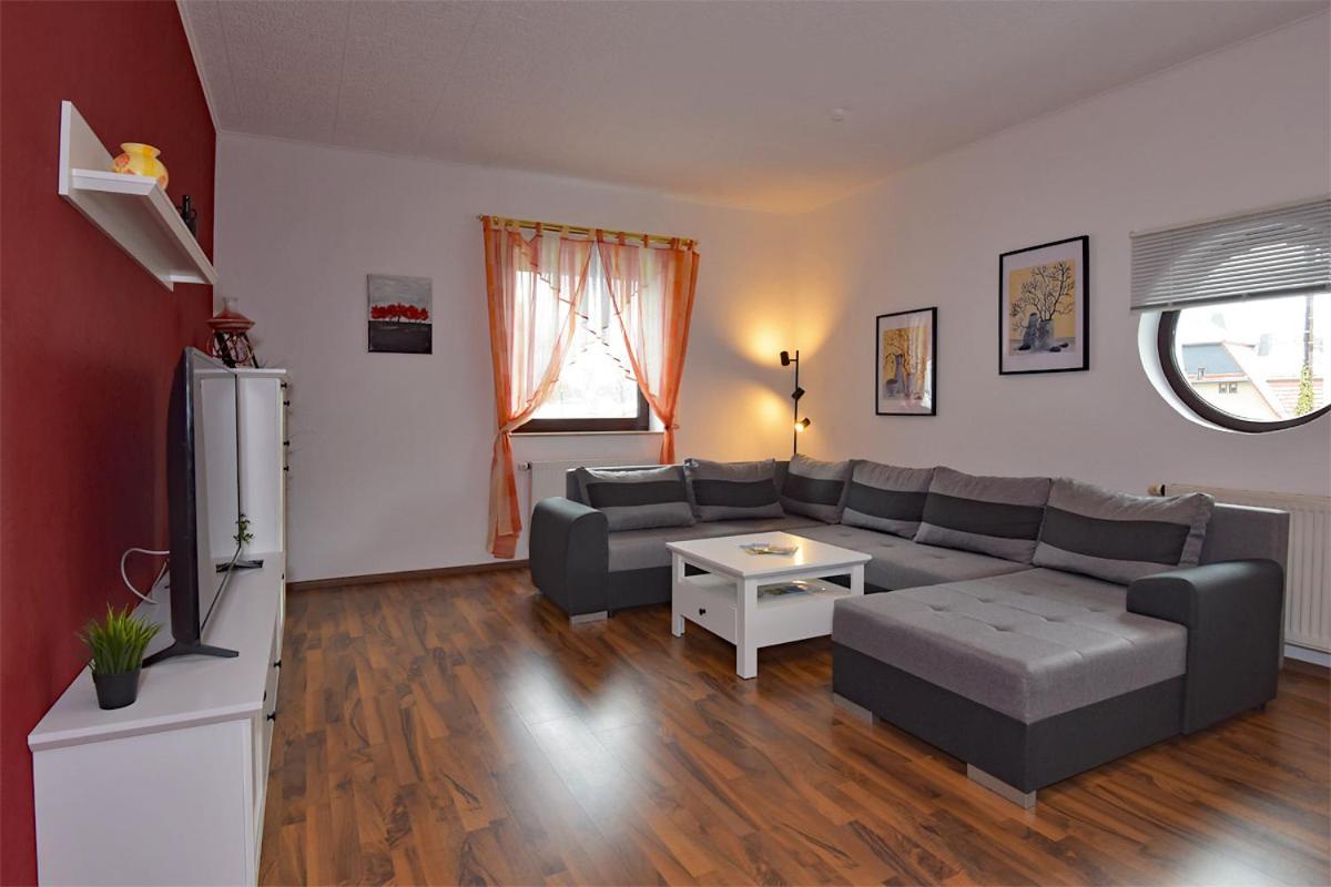 Ferienwohnung Schmalkalden am Radwanderweg - Housity