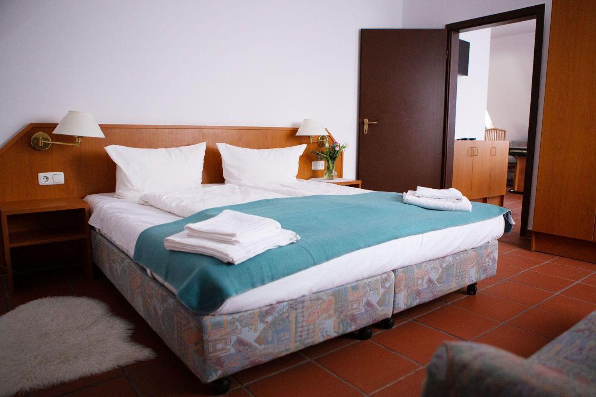 Hotel Sofra - Housity
