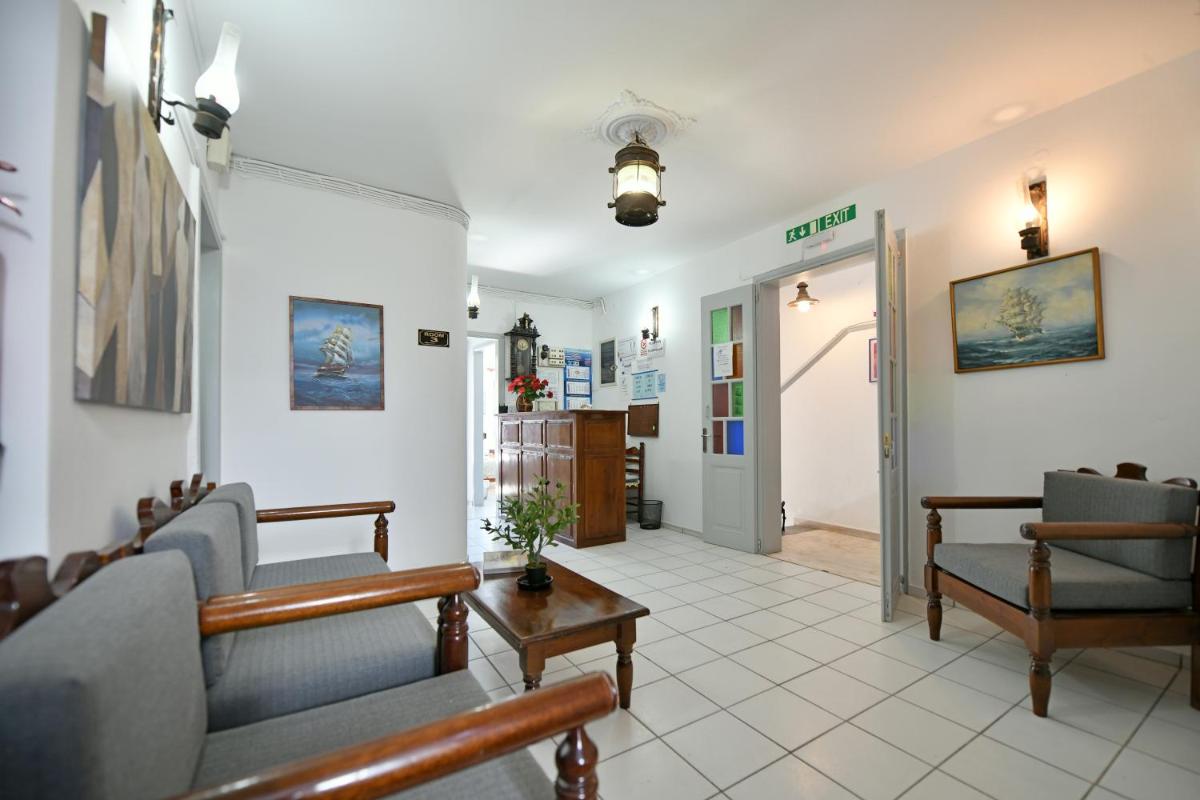 Delfini Hotel - Housity