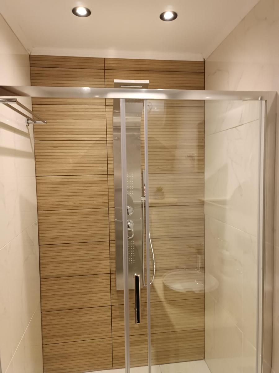 Suitetrails - Newly renovated apartment next to the port