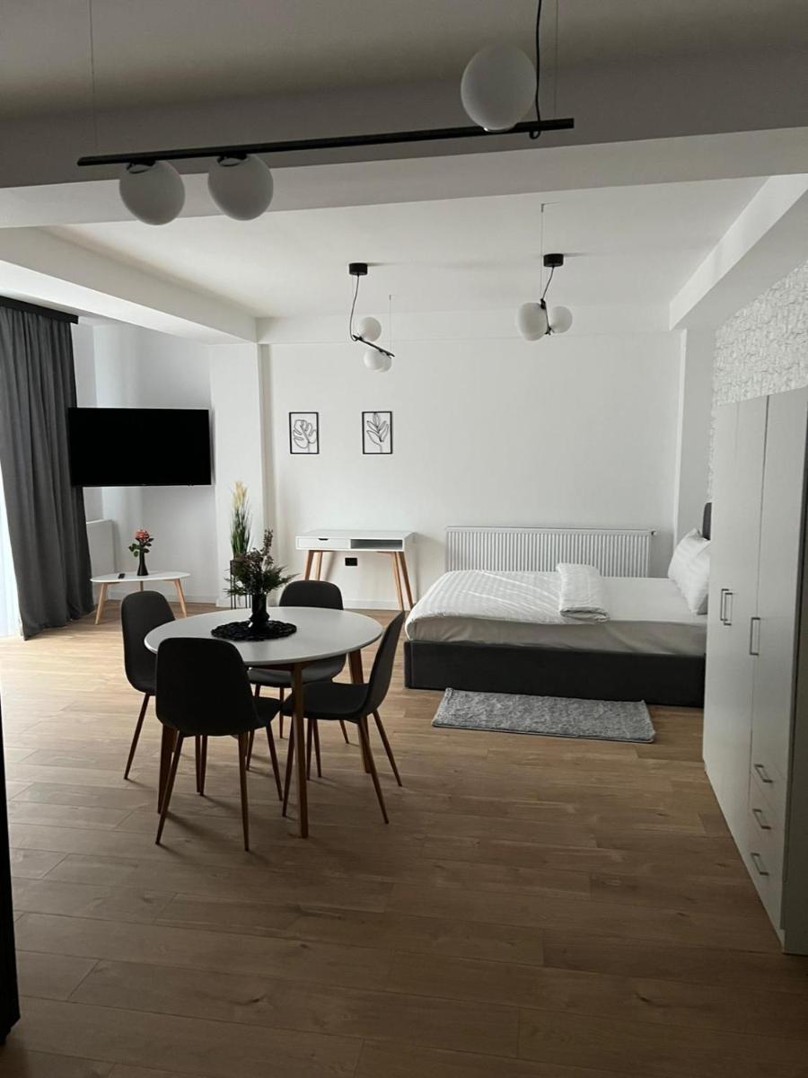 Forest Boutique - Housity