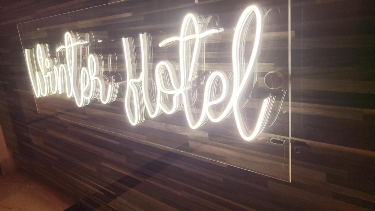 Winter Hotel - Housity