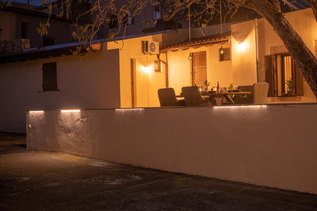 Walnut tree Villa Ano Archanes-10km from Heraklion - Housity