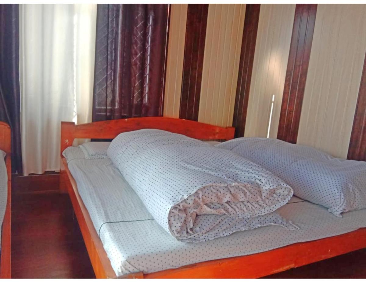 Mini Swiss, Harshil - Housity