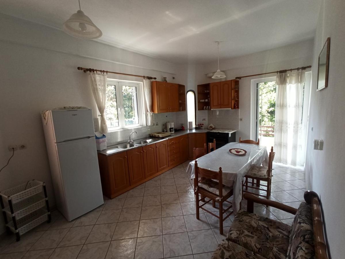 Happy Days Apartment - Housity