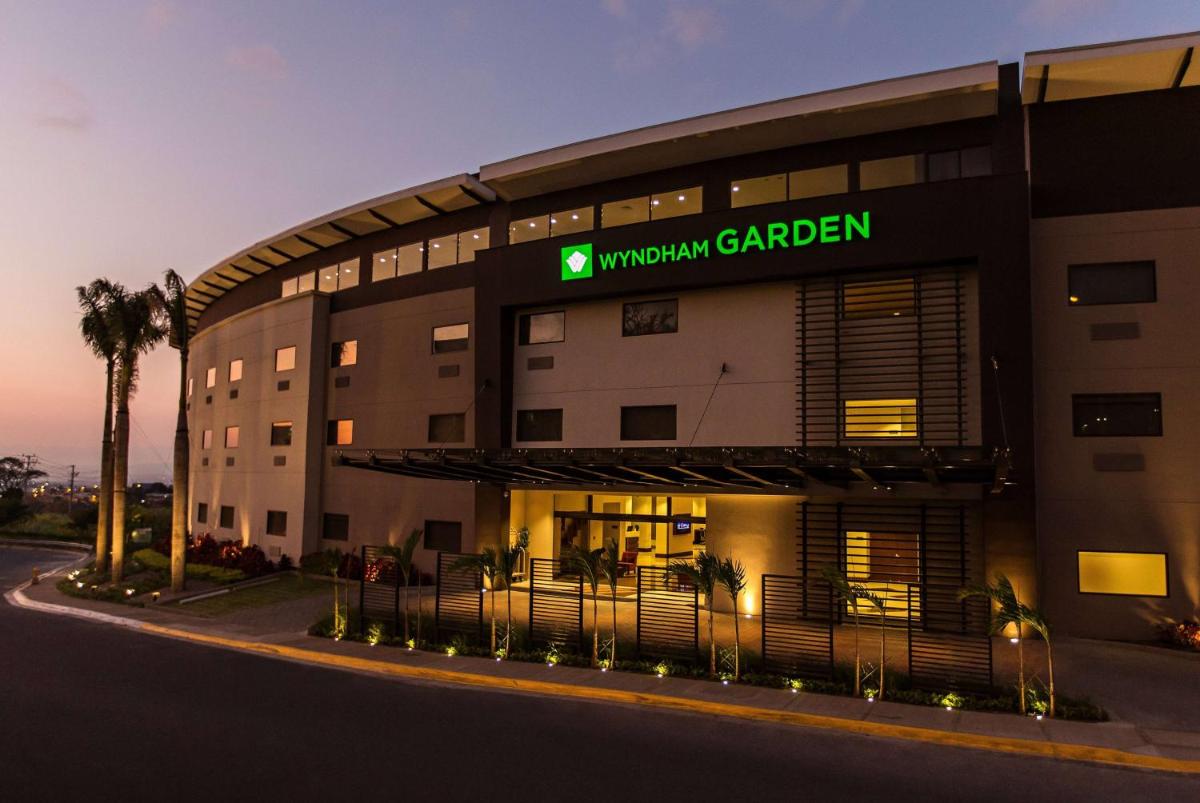 Suitetrails - Wyndham Garden San Jose Escazu, Costa Rica