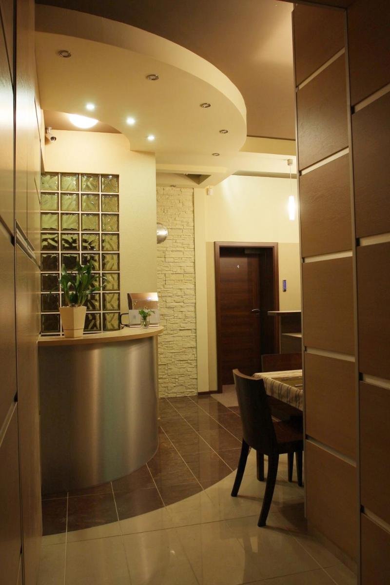Stara Poczta - Housity