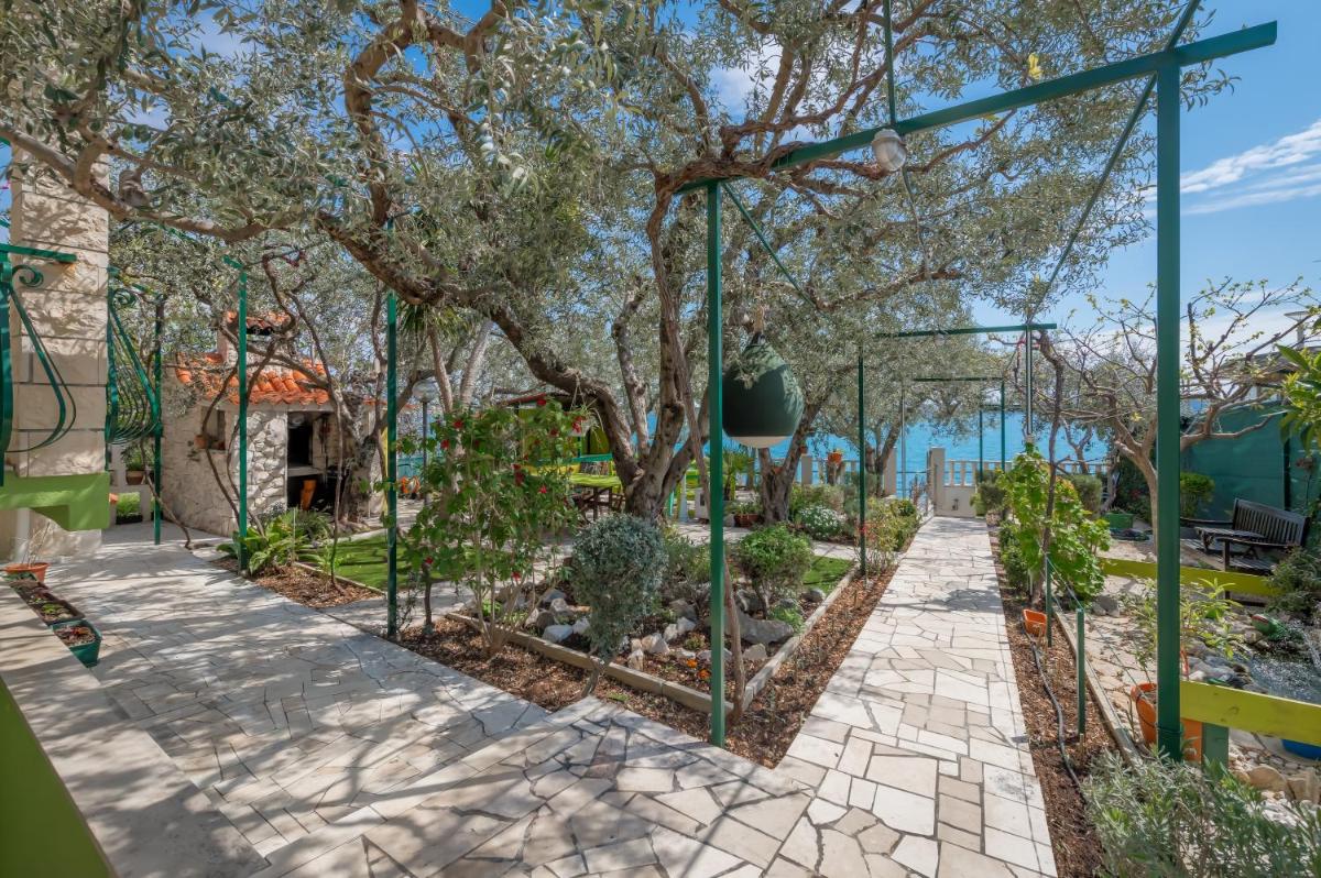 Apartments G - Housity