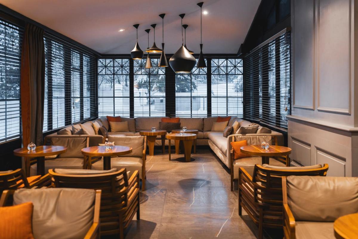 Coin salon dans l'établissement Hôtel Mont-Blanc Chamonix